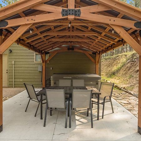 Elk Ridge Fire Place カスター エクステリア 写真