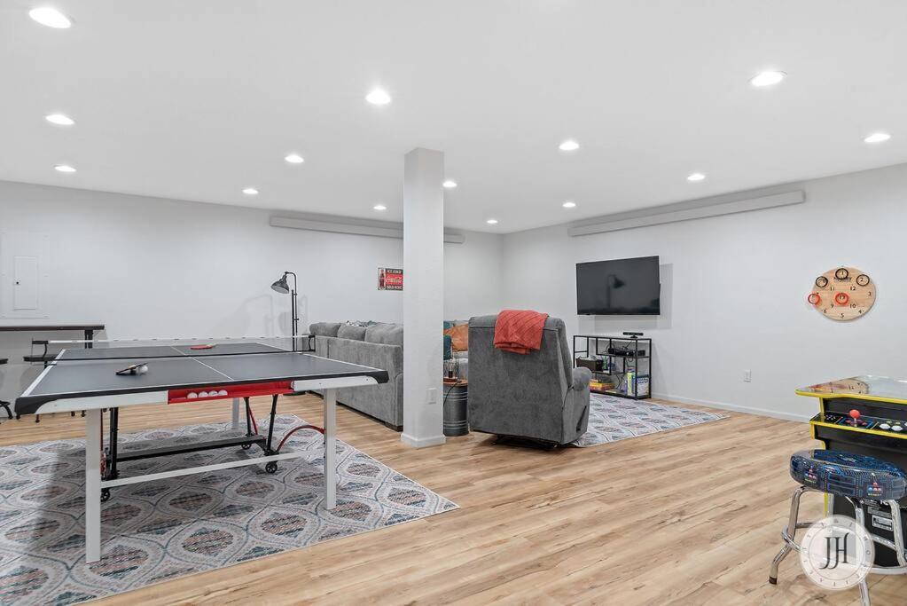 Elk Ridge Fire Place カスター エクステリア 写真